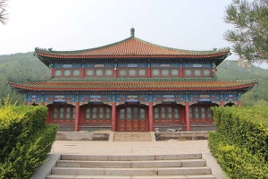 天寿陵园是否为合法公墓？最新资质与价格政策解析